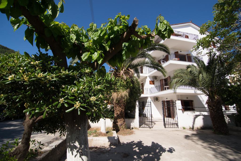 Maria Parameriti Apartments Poros  Esterno foto