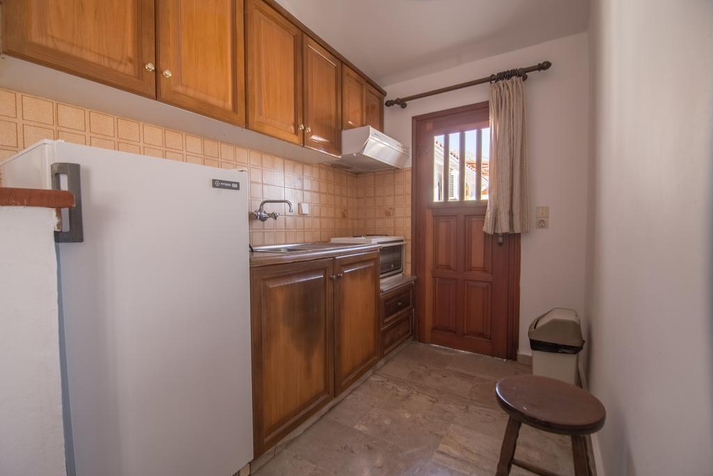 Maria Parameriti Apartments Poros  Esterno foto