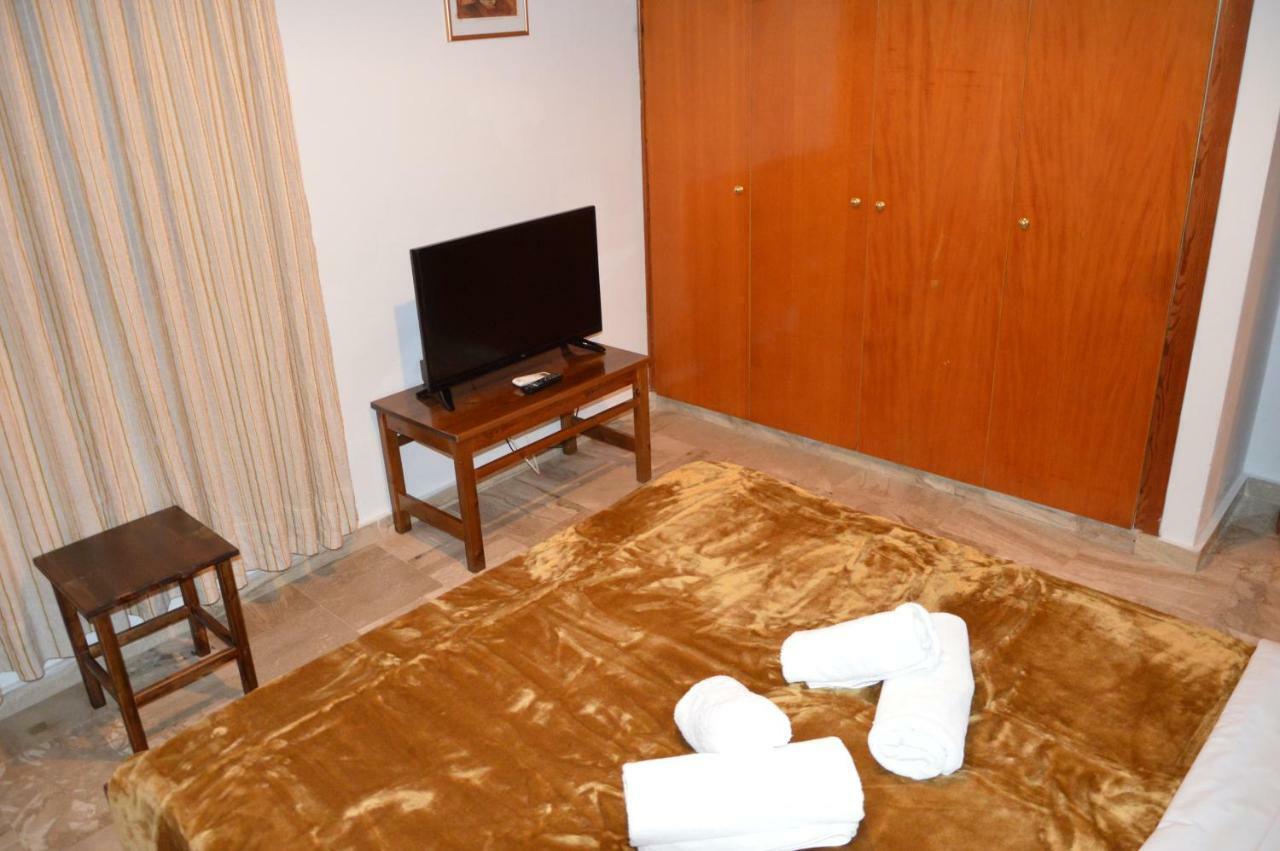 Maria Parameriti Apartments Poros  Esterno foto
