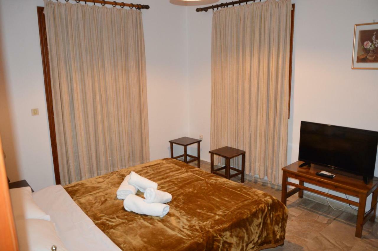 Maria Parameriti Apartments Poros  Esterno foto